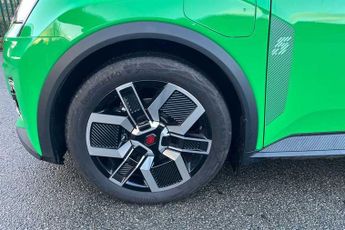 Renault 5 E-TECH ELECTRIC comfort range 52kWh techno Hatchback 5dr Electric Auto (150 ps)