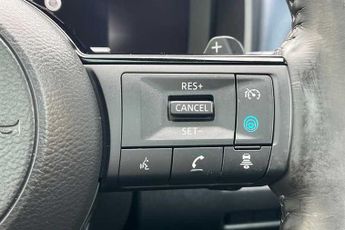 NISSAN QASHQAI 1.3 DIG-T MHEV Tekna SUV 5dr Petrol Hybrid XTRON Euro 6 (s/s) (1