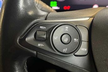 Vauxhall Mokka Electric 50kWh Ultimate SUV 5dr Electric Auto (136 ps)