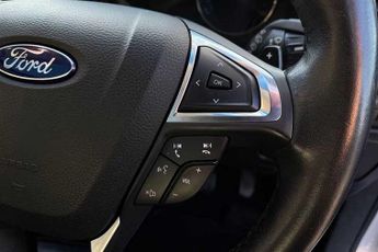 FORD EDGE 2.0 TDCi Vignale SUV 5dr Diesel Powershift AWD Euro 6 (s/s) (210