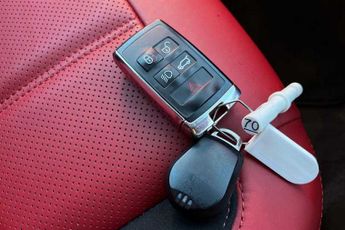 LAND ROVER RANGE ROVER SPORT 3.0 SD V6 HSE Dynamic SUV 5dr Diesel Auto 4WD Euro 6 (s/s) (306 