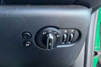 MINI HATCH 1.5 Cooper Classic Hatchback 5dr Petrol Steptronic Euro 6 (s/s) 