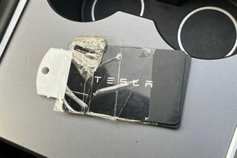 TESLA MODEL 3 Standard Range Plus Saloon 4dr Electric Auto RWD (241 bhp)