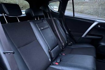 Toyota Rav4 2.5 VVT-h (197 PS) Design 5 Door Petrol Hybrid SUV Automatic 