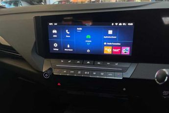 VAUXHALL ASTRA Electric 54kWh Ultimate Sports Tourer 5dr Electric Auto (156 ps)