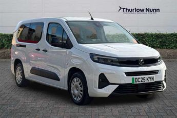 Vauxhall Combo Life Electric 52kWh Design XL MPV 5dr Electric Auto (7.4kW Charger) (136 ps)