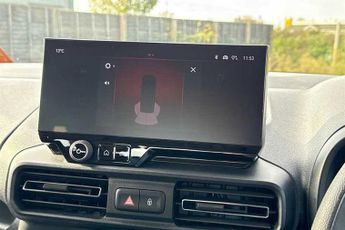 Vauxhall Combo Life Electric 52kWh Design XL MPV 5dr Electric Auto (7.4kW Charger) (136 ps)