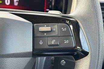 Vauxhall Combo Life Electric 52kWh Design XL MPV 5dr Electric Auto (7.4kW Charger) (136 ps)