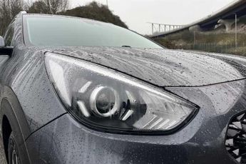 Kia Niro 1.6 GDi (139 PS) 2 5-Door Petrol Hybrid SUV Automatic *** 1 Owne