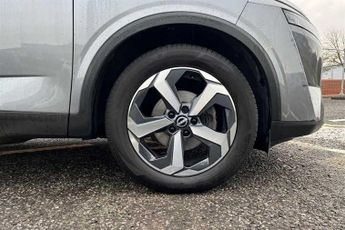 NISSAN QASHQAI 1.3 DIG-T MHEV N-Connecta SUV 5dr Petrol Hybrid XTRON Euro 6 (s/