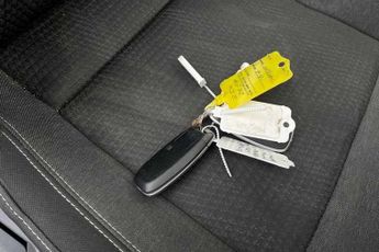 NISSAN QASHQAI 1.3 DIG-T MHEV N-Connecta SUV 5dr Petrol Hybrid XTRON Euro 6 (s/