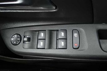 Vauxhall Corsa Electric Elite Premium Automatic (136ps)