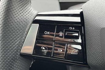 Vauxhall Astra Electric 54kWh Ultimate Hatchback 5dr Electric Auto (156 ps)