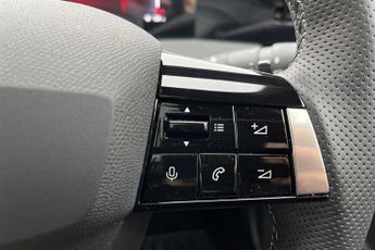 Vauxhall Astra Electric 54kWh Ultimate Hatchback 5dr Electric Auto (156 ps)