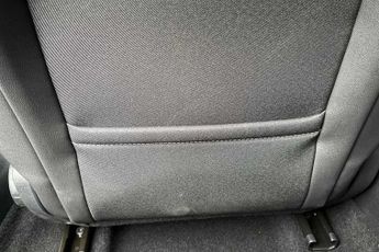 Vauxhall Astra Electric 54kWh Ultimate Hatchback 5dr Electric Auto (156 ps)