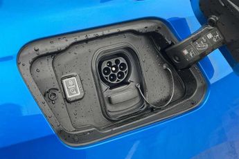 Vauxhall Astra Electric 54kWh Ultimate Hatchback 5dr Electric Auto (156 ps)