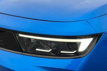 Vauxhall Astra Electric 54kWh Ultimate Hatchback 5dr Electric Auto (156 ps)