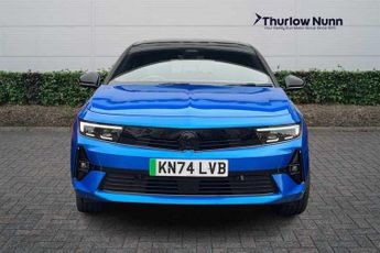 Vauxhall Astra Electric 54kWh Ultimate Hatchback 5dr Electric Auto (156 ps)