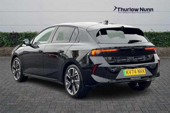Vauxhall Astra Electric 54kWh Ultimate Hatchback 5dr Electric Auto (156 ps)