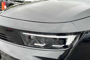 Vauxhall Astra Electric 54kWh Ultimate Hatchback 5dr Electric Auto (156 ps)