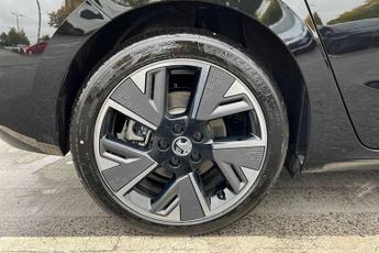 Vauxhall Astra Electric 54kWh Ultimate Hatchback 5dr Electric Auto (156 ps)