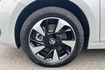 Vauxhall Corsa Electric 50kWh Design Hatchback 5dr Electric Auto (136 ps)