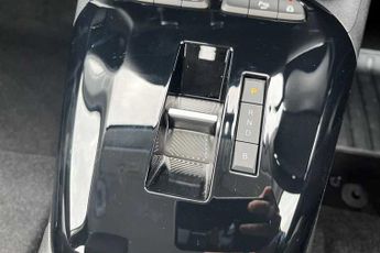 Vauxhall Corsa Electric 50kWh Design Hatchback 5dr Electric Auto (136 ps)