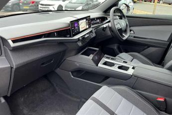 Vauxhall Grandland Electric 73kWh GS SUV 5dr Electric Auto (213 ps)