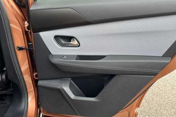 Vauxhall Grandland Electric 73kWh GS SUV 5dr Electric Auto (213 ps)