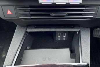 Vauxhall Grandland Electric 73kWh GS SUV 5dr Electric Auto (213 ps)