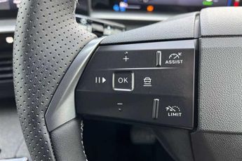 Vauxhall Grandland Electric 73kWh GS SUV 5dr Electric Auto (213 ps)