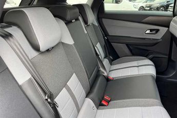 Vauxhall Grandland Electric 73kWh GS SUV 5dr Electric Auto (213 ps)