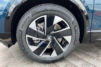 Vauxhall Grandland Electric 73kWh GS SUV 5dr Electric Auto (213 ps)