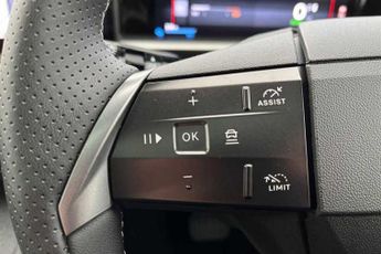 Vauxhall Grandland Electric 73kWh Ultimate SUV 5dr Electric Auto (213 ps)