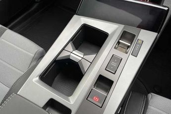 Vauxhall Grandland Electric 73kWh Ultimate SUV 5dr Electric Auto (213 ps)