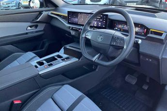 Vauxhall Grandland Electric 73kWh Ultimate SUV 5dr Electric Auto (213 ps)