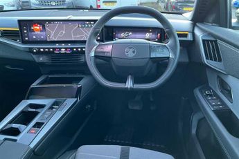 Vauxhall Grandland Electric 73kWh Ultimate SUV 5dr Electric Auto (213 ps)