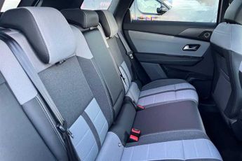 Vauxhall Grandland Electric 73kWh Ultimate SUV 5dr Electric Auto (213 ps)