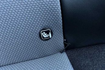 Vauxhall Grandland Electric 73kWh Ultimate SUV 5dr Electric Auto (213 ps)