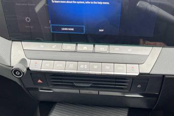 Vauxhall Astra Electric 54kWh Ultimate Sports Tourer 5dr Electric Auto (156 ps)