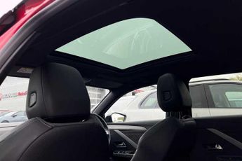 Vauxhall Astra Electric 54kWh Ultimate Sports Tourer 5dr Electric Auto (156 ps)