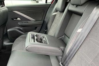 Vauxhall Astra Electric 54kWh Ultimate Sports Tourer 5dr Electric Auto (156 ps)