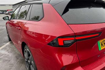 Vauxhall Astra Electric 54kWh Ultimate Sports Tourer 5dr Electric Auto (156 ps)