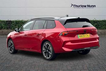 Vauxhall Astra Electric 54kWh Ultimate Sports Tourer 5dr Electric Auto (156 ps)