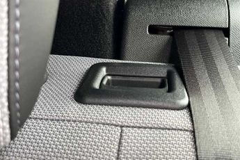 Vauxhall Grandland Electric 73kWh GS SUV 5dr Electric Auto (213 ps)