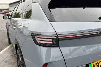 Vauxhall Grandland Electric 73kWh GS SUV 5dr Electric Auto (213 ps)