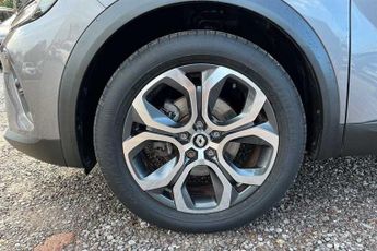 RENAULT CAPTUR 1.6 E-TECH techno SUV 5dr Petrol Hybrid Auto Euro 6 (s/s) (145 p