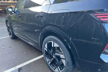 Vauxhall Grandland Electric 73kWh Ultimate SUV 5dr Electric Auto (213 ps)