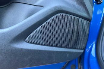 VAUXHALL MOKKA Electric 50kWh Ultimate SUV 5dr Electric Auto (136 ps)