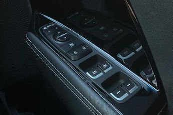 Kia Niro 1.6 GDi 3 SUV 5dr Petrol Hybrid DCT Euro 6 (s/s) (139 bhp)